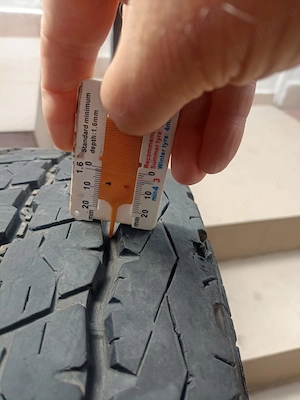 Set de 4 jante cu Anvelope de Vara Brigestone 225 70 15 C - imagine 3