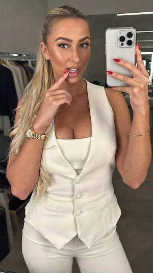 28 Eve Blondă platinată foarte versată și perversă - imagine 2