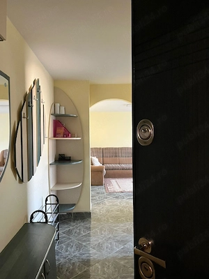 Ofer spre vanzare apartament 2 camere decomandat - imagine 9