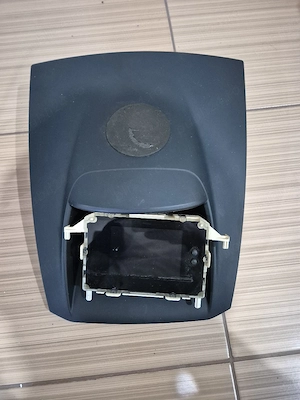 Ceasuri bord, display si capac torpedou Ford Fiesta 2010 - imagine 3