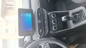 Vand Dacia Logan 2022, automata, stare perfecta, gri metalizat, ecran parcare, 10700 euro. - imagine 5