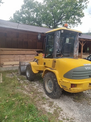 încărcător frontal Volvo l30 - imagine 4