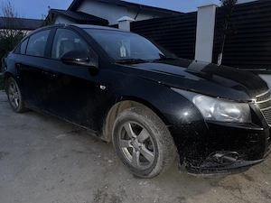Vand chevrolet cruze avariat, 2010, km reali - imagine 2
