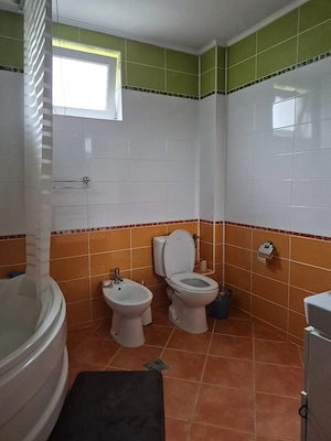 apartament 4 camere - imagine 9