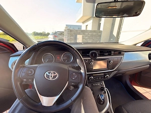 Vand Toyota Auris hybrid , uniq proprietar - imagine 4