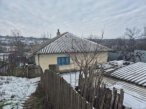 vanzare teren si casa in Bestepe, jud. Tulcea