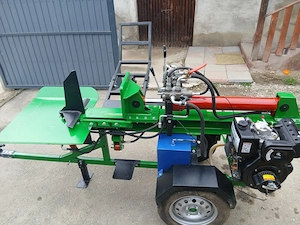 Despicator busteni hidraulic 