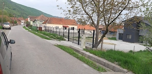 Propietar vand teren intravilan  pt  casa, seră,  s-au hala 2000 MP In Vetel - imagine 3