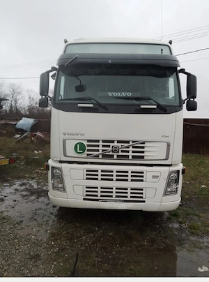 Cap tractor Volvo FH12