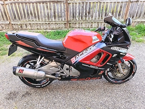 CADRU / acte / honda cbr 600 F