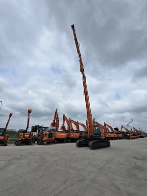 Excavator Mediu ZX 350 Nou si SH oferte pe baza de vizionare - imagine 4