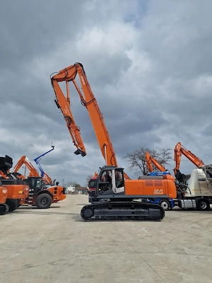 Excavator Mediu ZX 350 Nou si SH oferte pe baza de vizionare - imagine 2