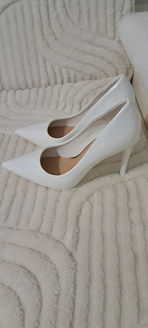 Pantofi eleganti marimea 38 