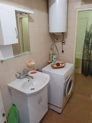 Apartament 2 camere    Zona Spitalul Județean  - imagine 5