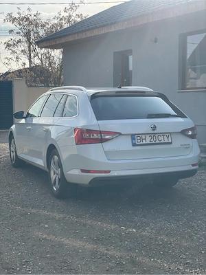 Skoda Superb 4x4 - imagine 3