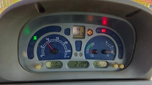  Vând tractor New Holland T6070   un singur proprietar, cumpărat nou prin dealer oficial NHR - imagine 10