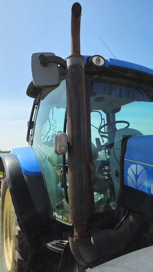  Vând tractor New Holland T6070   un singur proprietar, cumpărat nou prin dealer oficial NHR - imagine 5