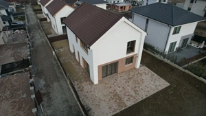 Casă individuală cu compartimentare excelentă și teren generos, Chinteni  - imagine 2