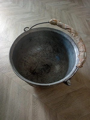 Ceaun de tuci