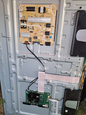 UE55CU8072U piese  - imagine 2