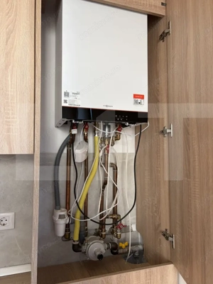 Casa de inchiriat- 4 camere - doua băi-prima inchiriere - imagine 16