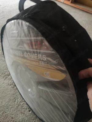 Accesorii auto set  capace roți 