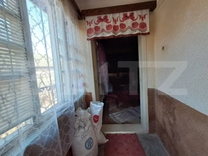 Proprietate cu potențial: casă bătrânească + teren 386 mp în Sângeorgiu de Mureș - imagine 5