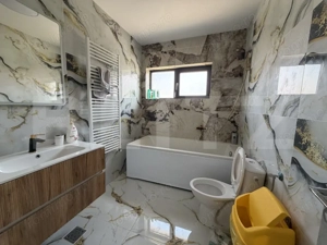 Casă cu 4 camere, 148 mp + 500 mp teren - Zalau - imagine 6