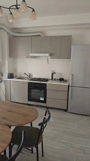 Închiriez apartament ultracentral  - imagine 5