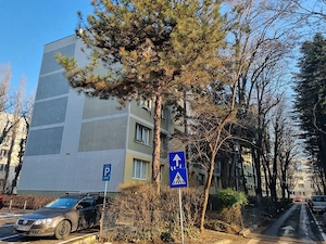 Apartament 4 camere, decomandat, centrala, bloc reabilitat, loc parcare ADP, boxa depozitare - imagine 3