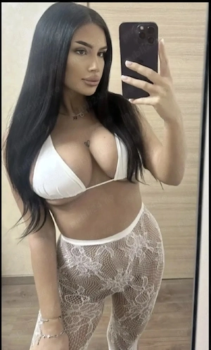 Denisa Poze reale % - imagine 1