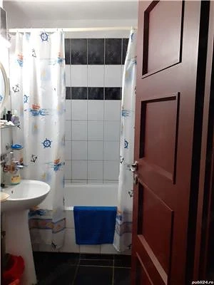 Democratiei-Mega Image - imagine 7