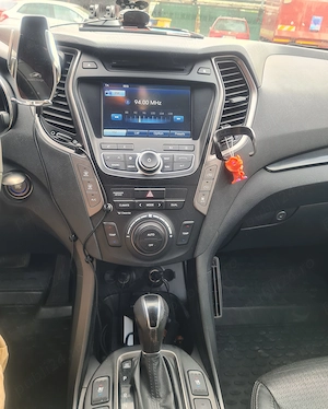 Hyundai Grand Santa Fe 2,2 CRDI 6 locuri - imagine 9