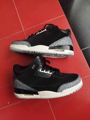 Nike Air Jordan 3 Retro Off Noir, mărimea 42 (26,5cm)