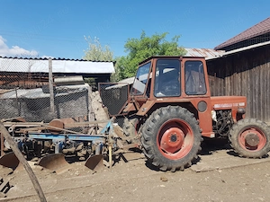 Vând ,,Tractor Universal 445 DTC" - imagine 4