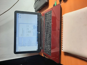 Vând laptop hp