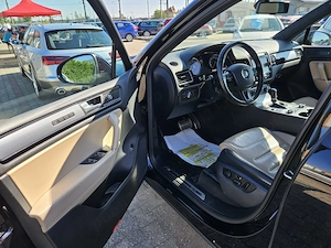 VW Touareg Hybrid an 2012 380 cai varianta Exclusive FULL, 199.000 KM Unic Proprietar, Model Dotat ; - imagine 8