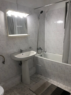 Apartament 2 camere si parcare cu bariera in zona centrala, str. G-ral Traian Mosoiu  - imagine 4