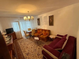 Apartament decomandat Sinaia, 2 camere, zona 1 Mai - imagine 3