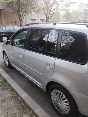 Vând Touran - imagine 2