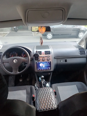 Vând Touran - imagine 6