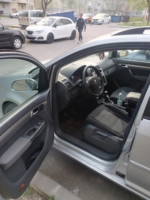 Vând Touran - imagine 3