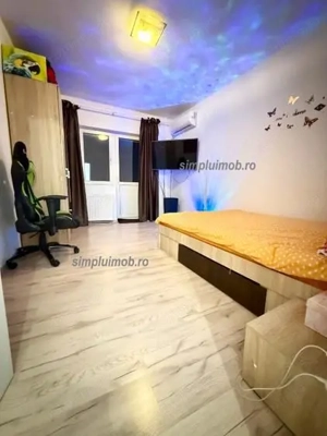 bd Unirii Decebal  2 camere 2002