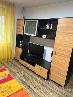 inchiriez apartament  - imagine 2