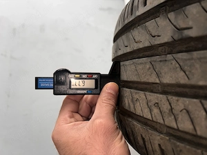 Vând anvelope vară Barum 215/55/16 dot 2019