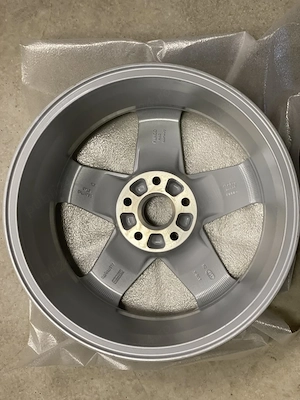 4 jante aliaj originale Audi 17” – noi – cod 4F0 601 025 AF - imagine 2