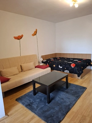 Vand garsoniera mobilata si utilata - imagine 2