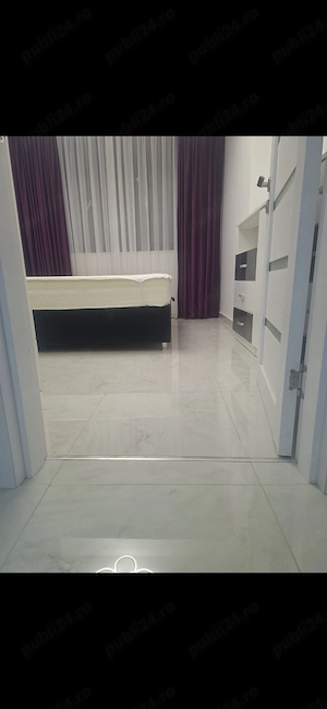 Vand apartament cu 3 camere situat la etajul 2 cu lift - imagine 3