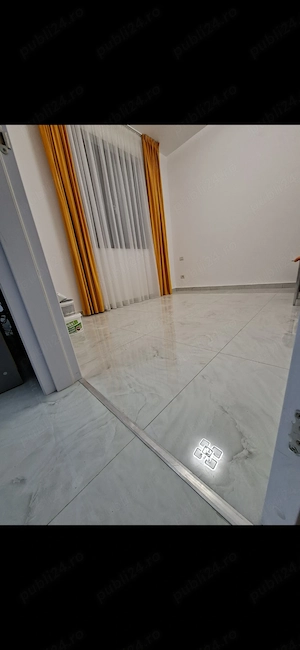 Vand apartament cu 3 camere situat la etajul 2 cu lift - imagine 4