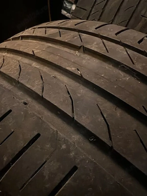 Vând două anvelope Continental 225:45/17 - imagine 4